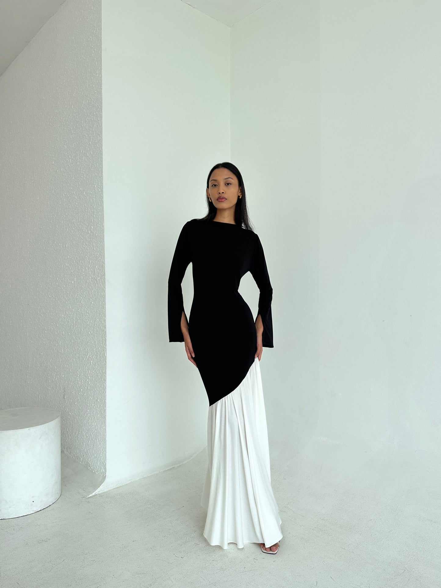 Black/White Colorblock Asymmetrical Dress